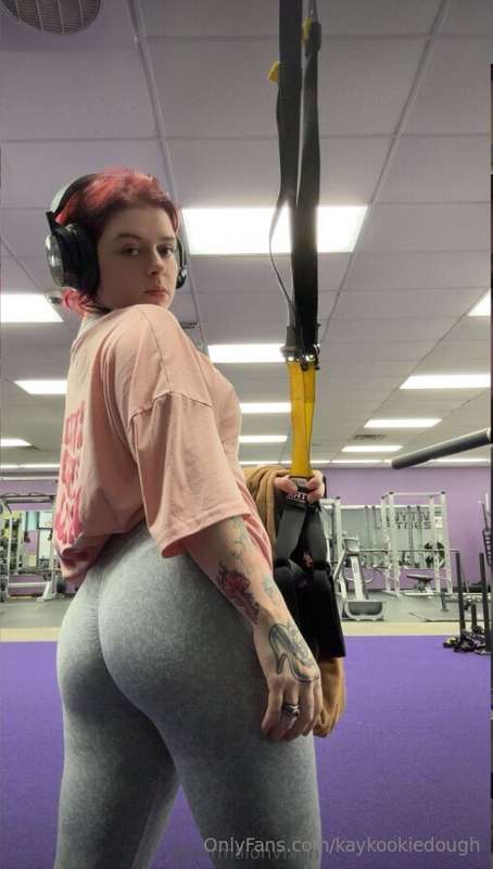 @vermilionvixen 🔥knows just how to get your 😈motor revving😈!.. 2