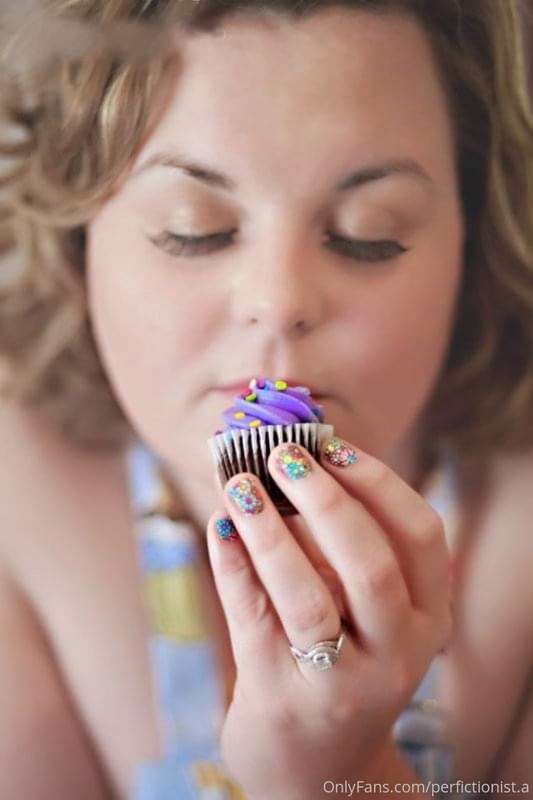 You are what you eat so eat something sweet! 👅