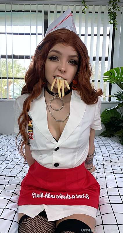 Waitress set pt. 1 🍔🖤 which patties do you prefer? Ass or ti.. 19