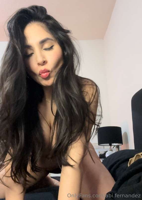 Quién me da? Y unos besotes también 🥵