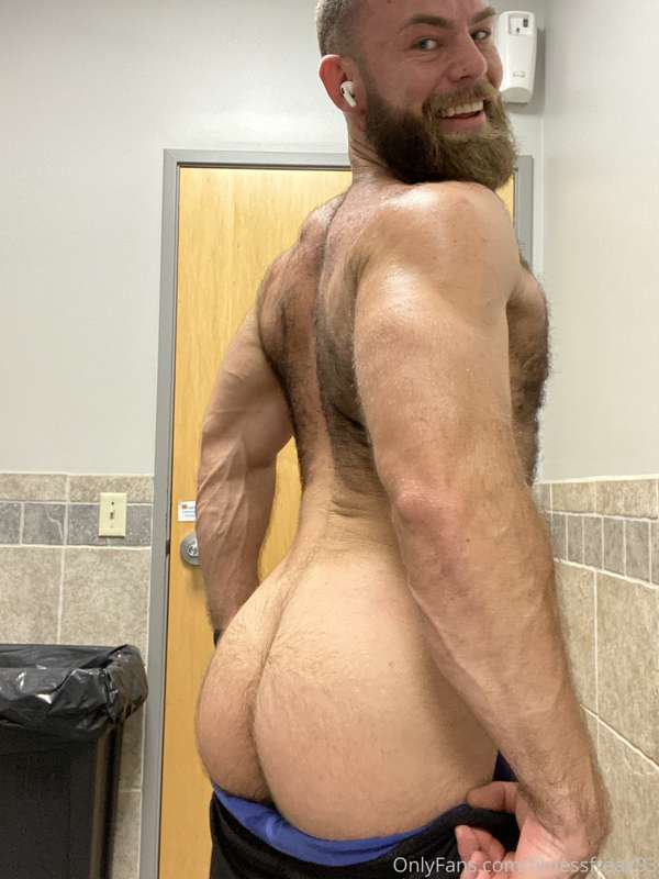 Cake anyone 😜🥸