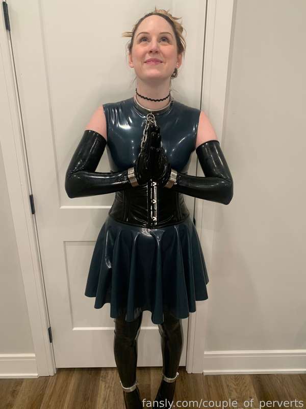 Couple_Of_Perverts - Fansly - 25 Oct, 2022 7