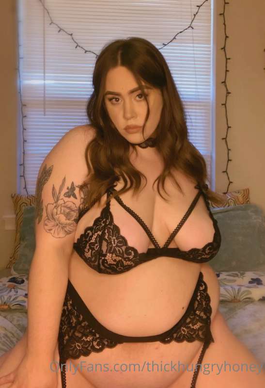 POV:

I’m *your* pretty piggy
These are *your* fat rolls
Thi.. 22
