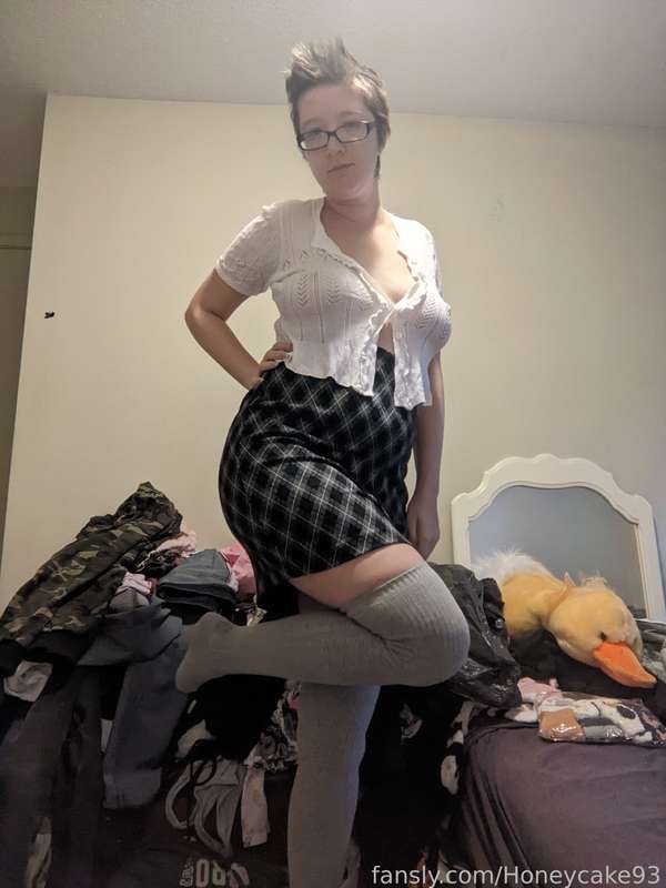 Honeycake93 - Fansly - 04 Oct, 2022 19