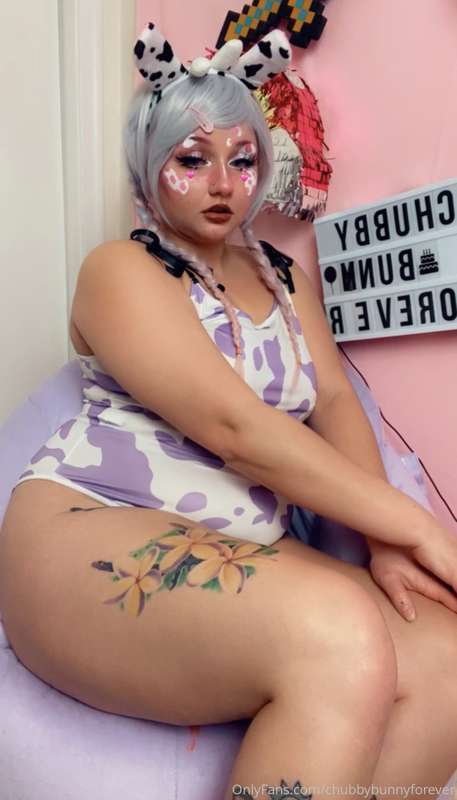 🐮 just wanted to say a quick lil Moo 🐮 I’ve been busy eating..
