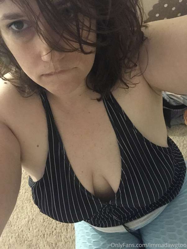 😘 28