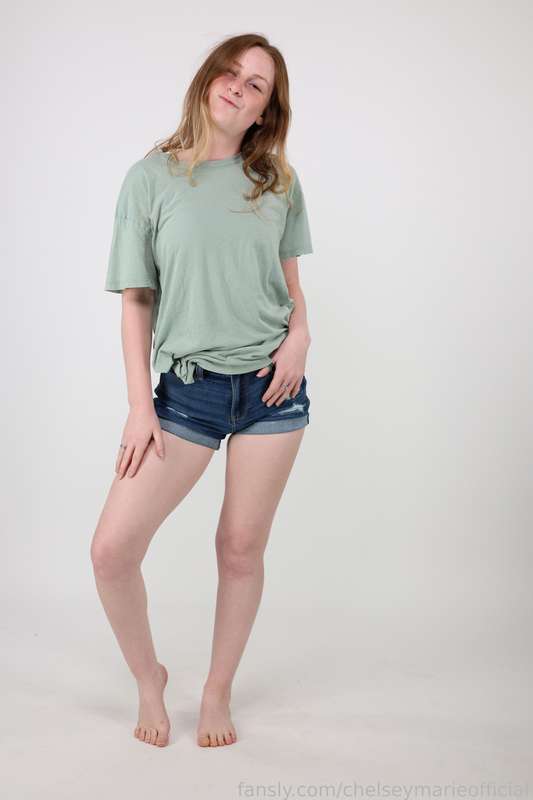 Chelseymarieofficial - Fansly - 08 May, 2025 10