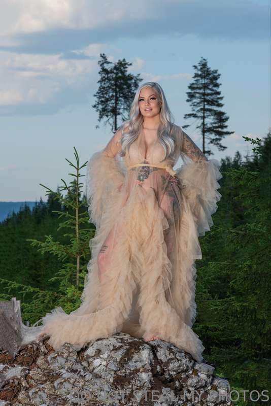 Blondiefaen - Onlyfans - 01 Aug, 2023