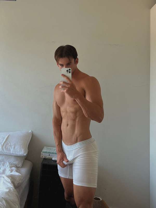 jerk before or after my workout?? 🤨
