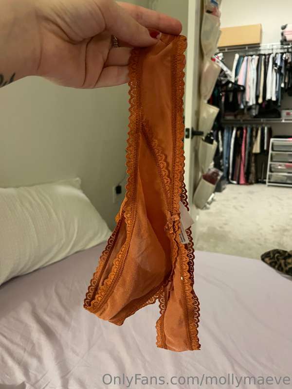 👙 **PANTIES & SOCKS 1/2 OFF WHEN YOU PURCHASE IN TOKENS ON M.. 6