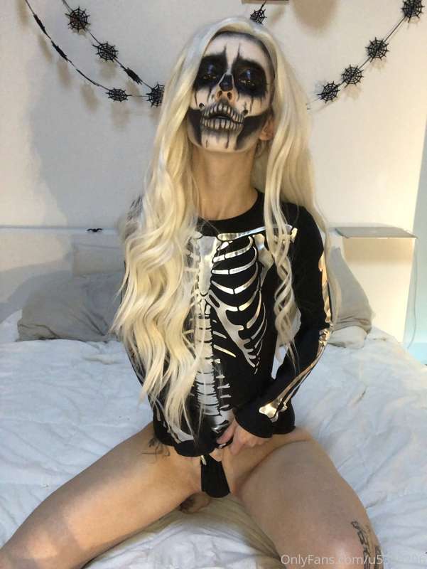 Too scary to be sexy? Or still cool? 4