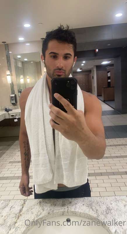 Hi :)