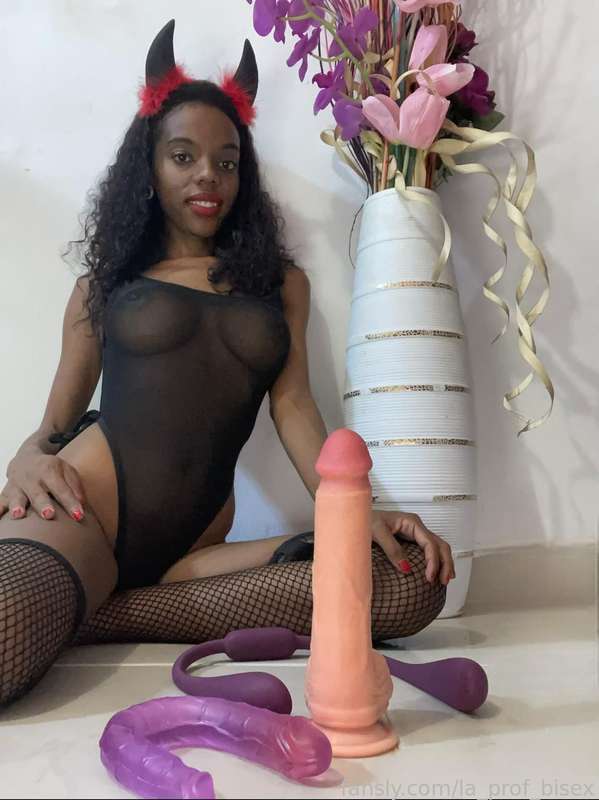 La_Prof_Bisex - Fansly - 31 Jan, 2024