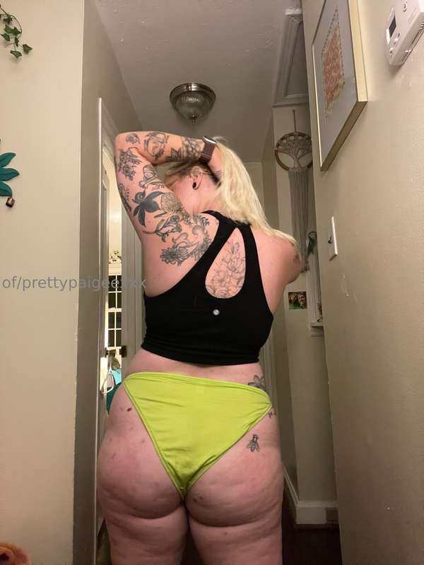 Thicccckk Thursday 👅 🍑  9