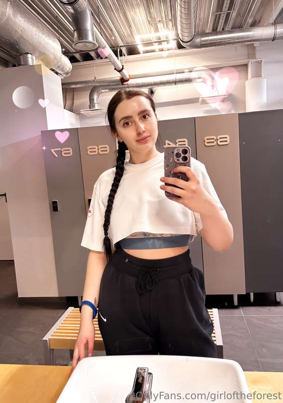 I spent Valentine’s Day at the gym. One fan from America sen..