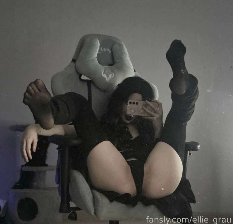 Ellie_Grau - Fansly - 22 Nov, 2024 12