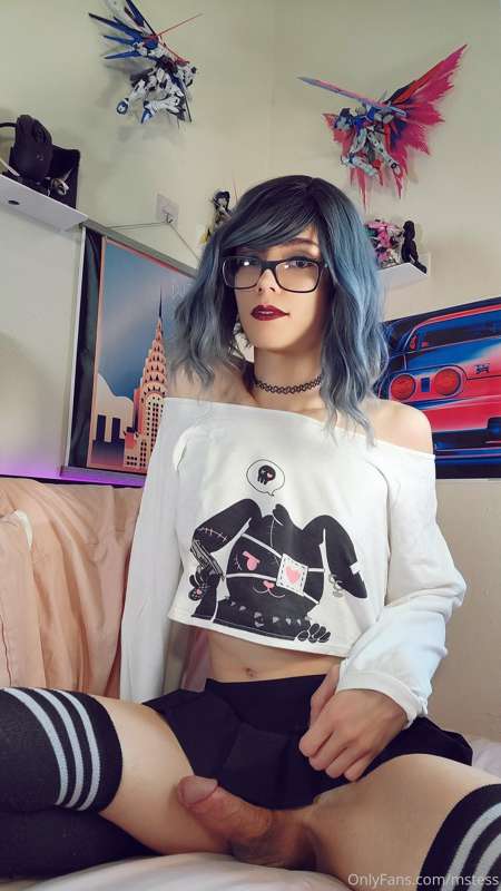crop tops and skirts  ;3 love you all💖 18
