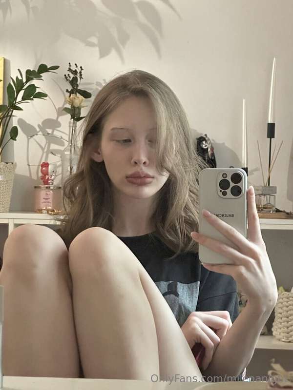 Hey sweetie ❤️✨ I’m Jessie @angel.jessiee, and despite all t..
