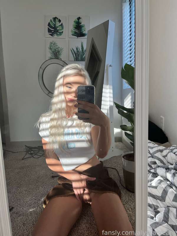 Alyssacream - Fansly - 16 Dec, 2021