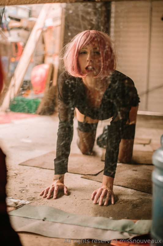 Grimy set of 40 images, taken by @mrtwitchet - Pink Wigged, ..