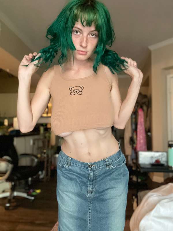 This was always everyone’s favorite shirt on tiktok, what do..