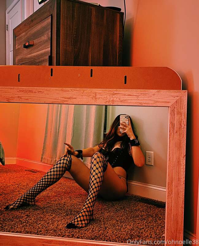 Just me in the mirror ❤️