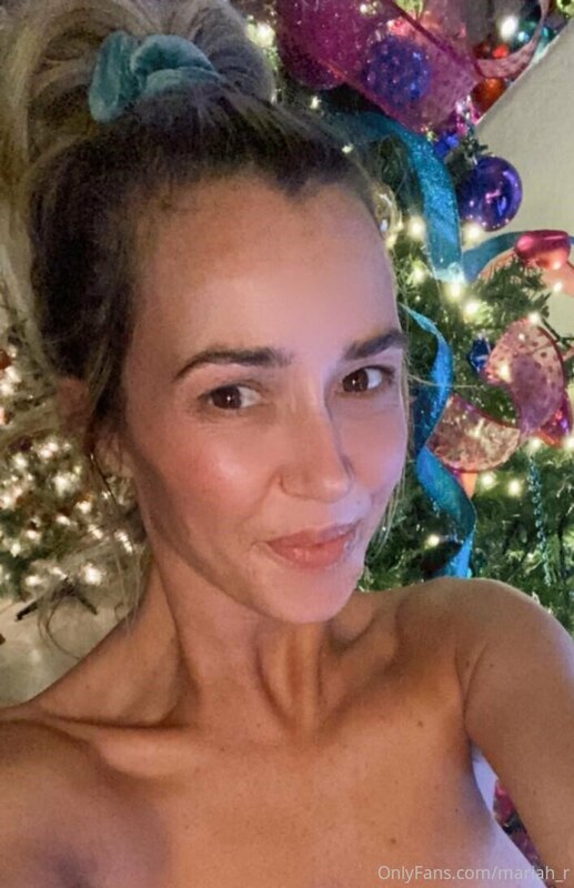 Keep the Christmas sparkles going! ?