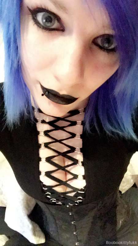 Found some old pictures . . . Man i miss that outfit! 😅😱 2