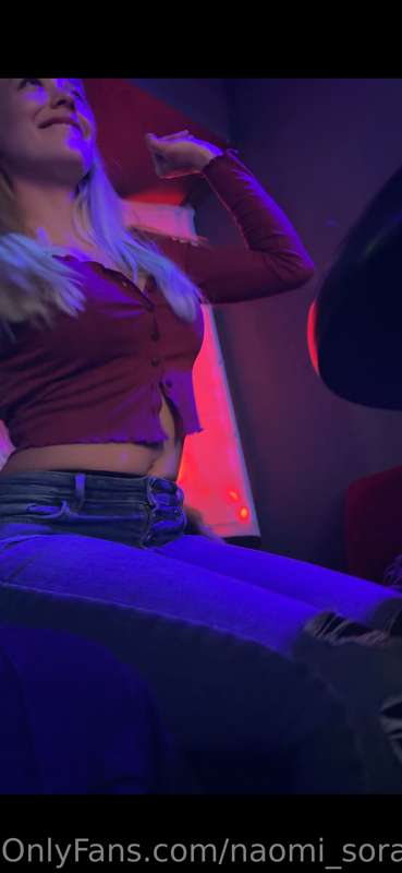 I went to the the strip club tonight and had the best time e..