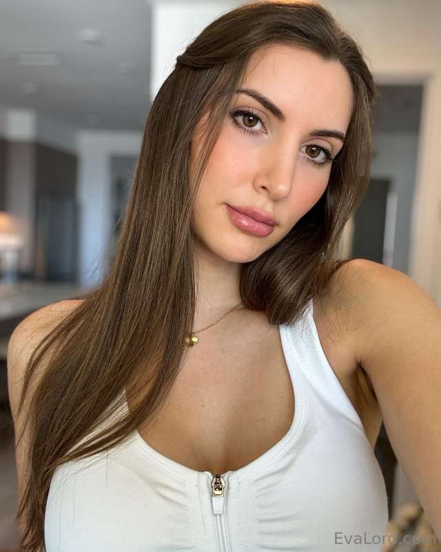 If you think I'm cute, you should see my cock 😇🙈