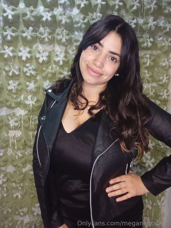 TOTAL BLACK LOOK! DO YOU LIKE IT?🤭❤️