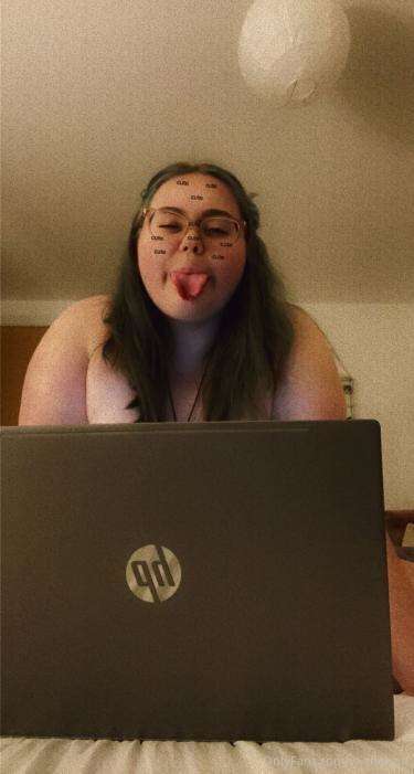 dont mind me, just browsing the web for more E-girls like me..