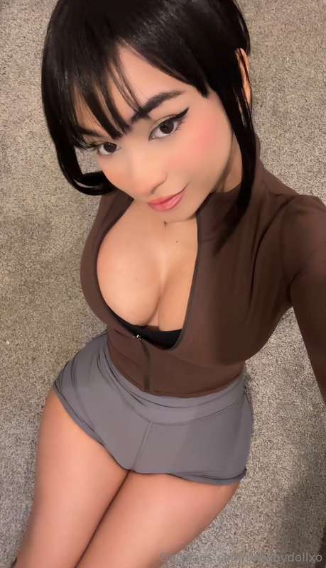 should I bring back the bangs? 🤭