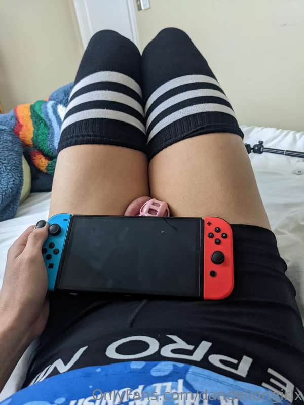 do you want to play switch with me? 👉👈 4