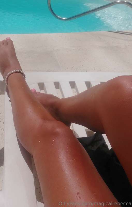 I love lazy Sundays! ☀️💦