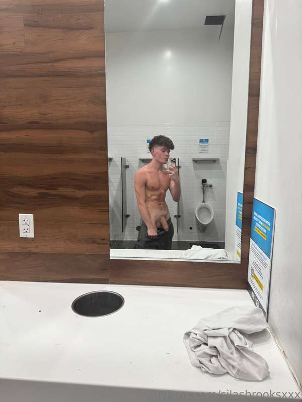 Lemme be ur gym partner 😘