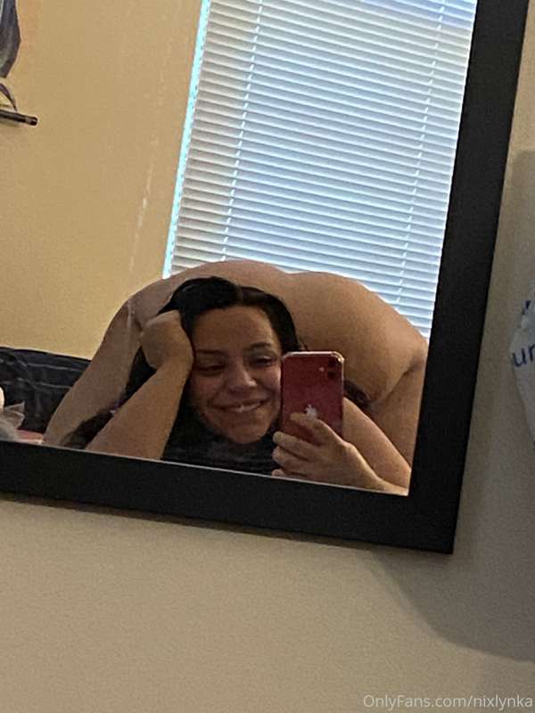 What would you do with all this ass face down in front of yo..