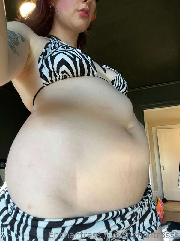 More ass & a lil double chin moment 🍒 3