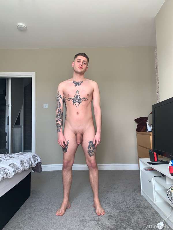 Morning everyone, hope you have a good day 👅 1