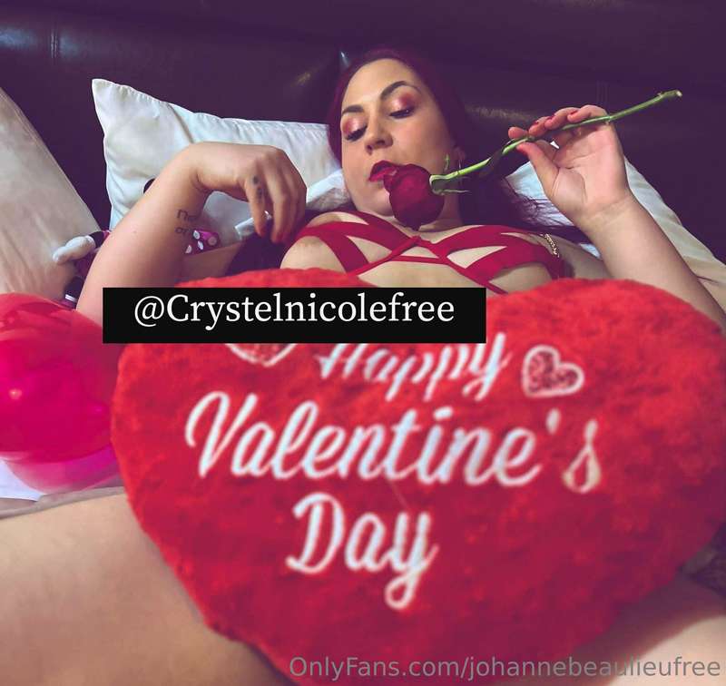 Hey Babe, connais tu mon amie @Crystelnicolevip ? 😜  Voici, .. 6