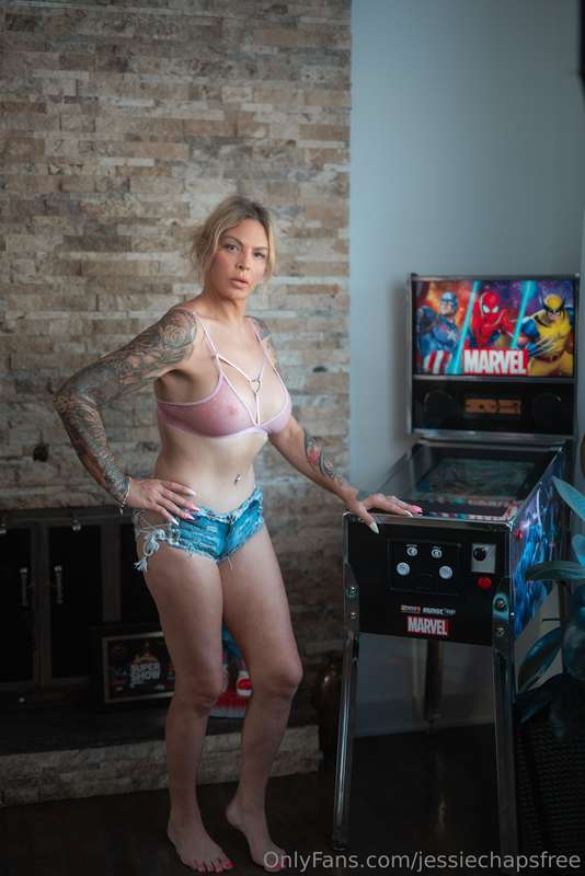 Vient jouer avec ma machine à boules 🥰🔥🔥🔥  Bon week end mes .. 3