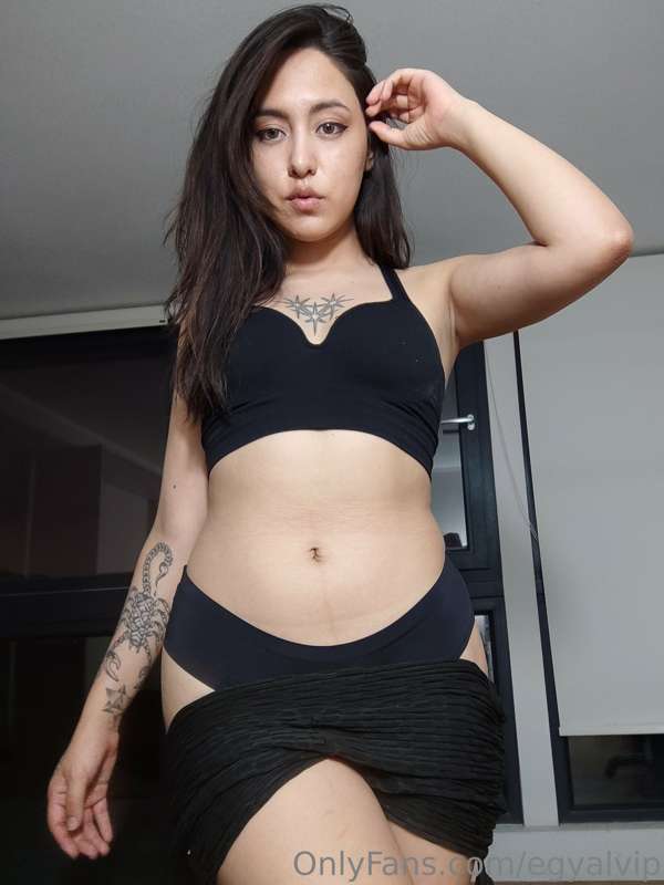 New set with a MEGA SURPRISE IN THE 3RD PIC+ ONE HOTTEST VID.. 30