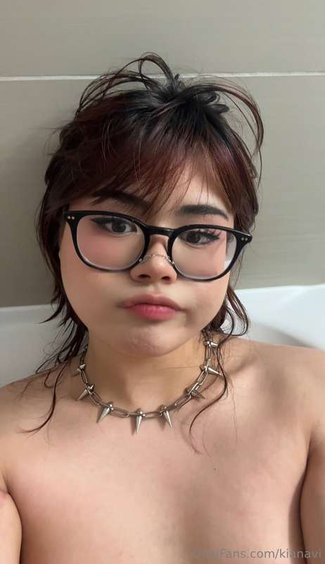 Photodump of me in the bath 🛁 I wish someone was here to suc.. 6