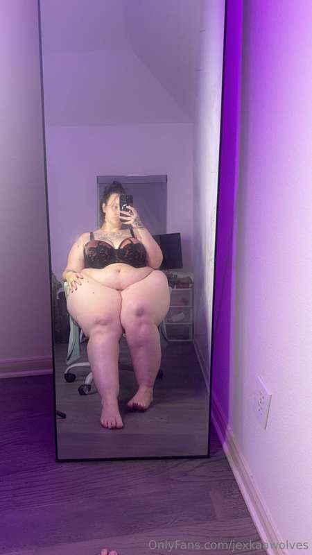 Do you like the view? Or the way I make you look at me? 😇