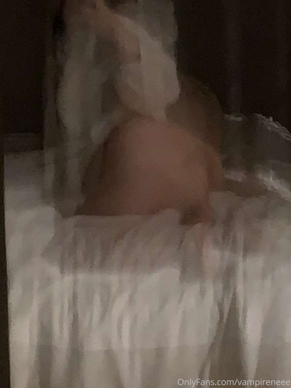 Vampireneee - Onlyfans - 05 Nov, 2021 1