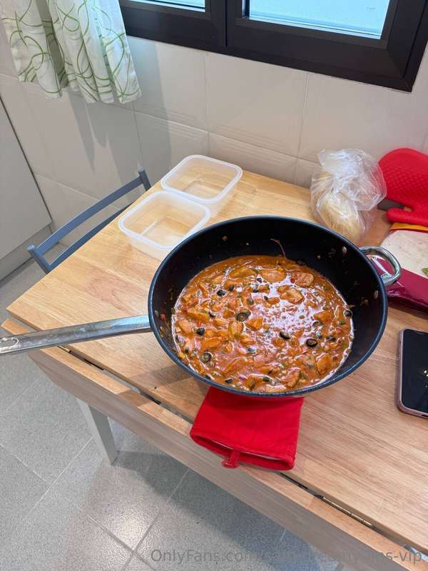 Aaand more cooking!! 
