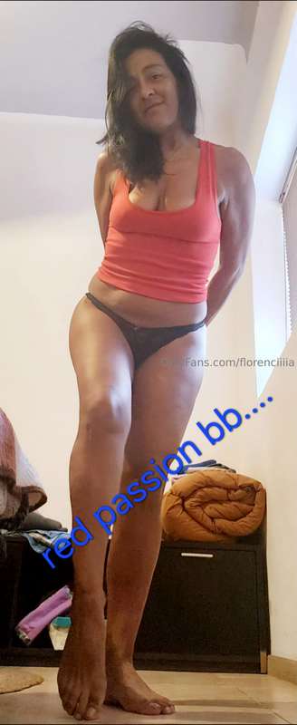 this body burns daddy 😗🥵🥵🥵