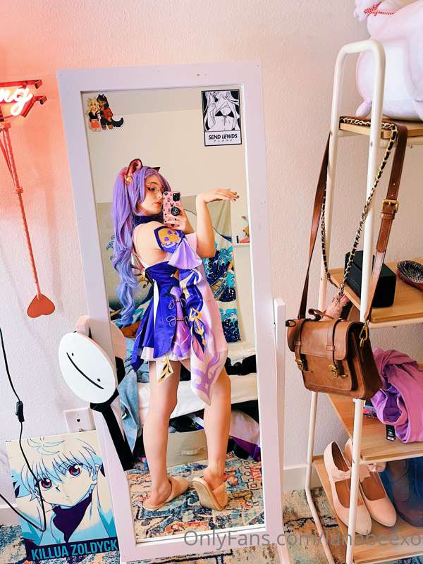 More of my Keqing cosplay from Genshin Impact! 4