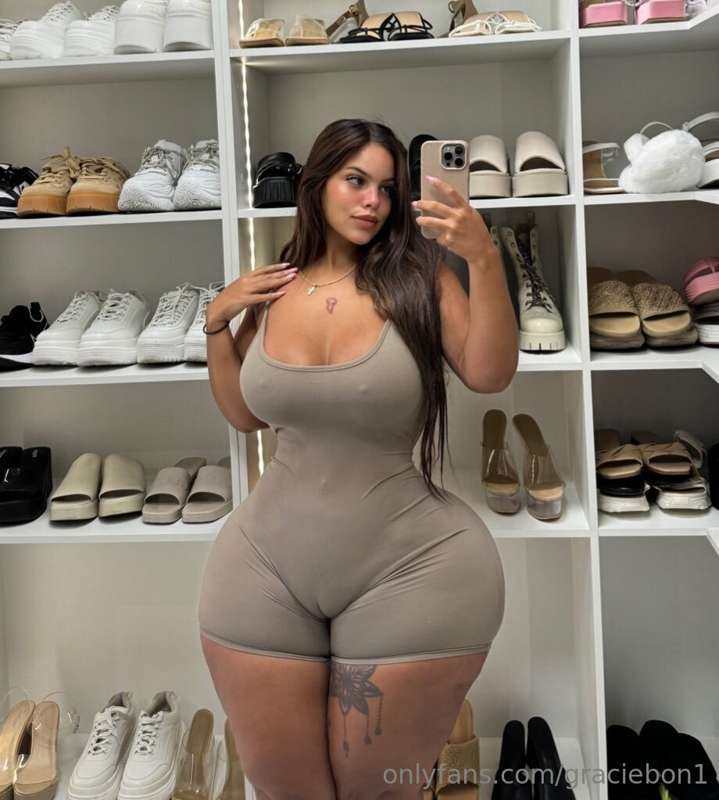 do you like thick girls?