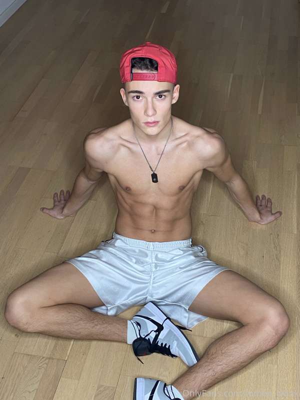 Write me a comment when you like see more of my sneakers and..